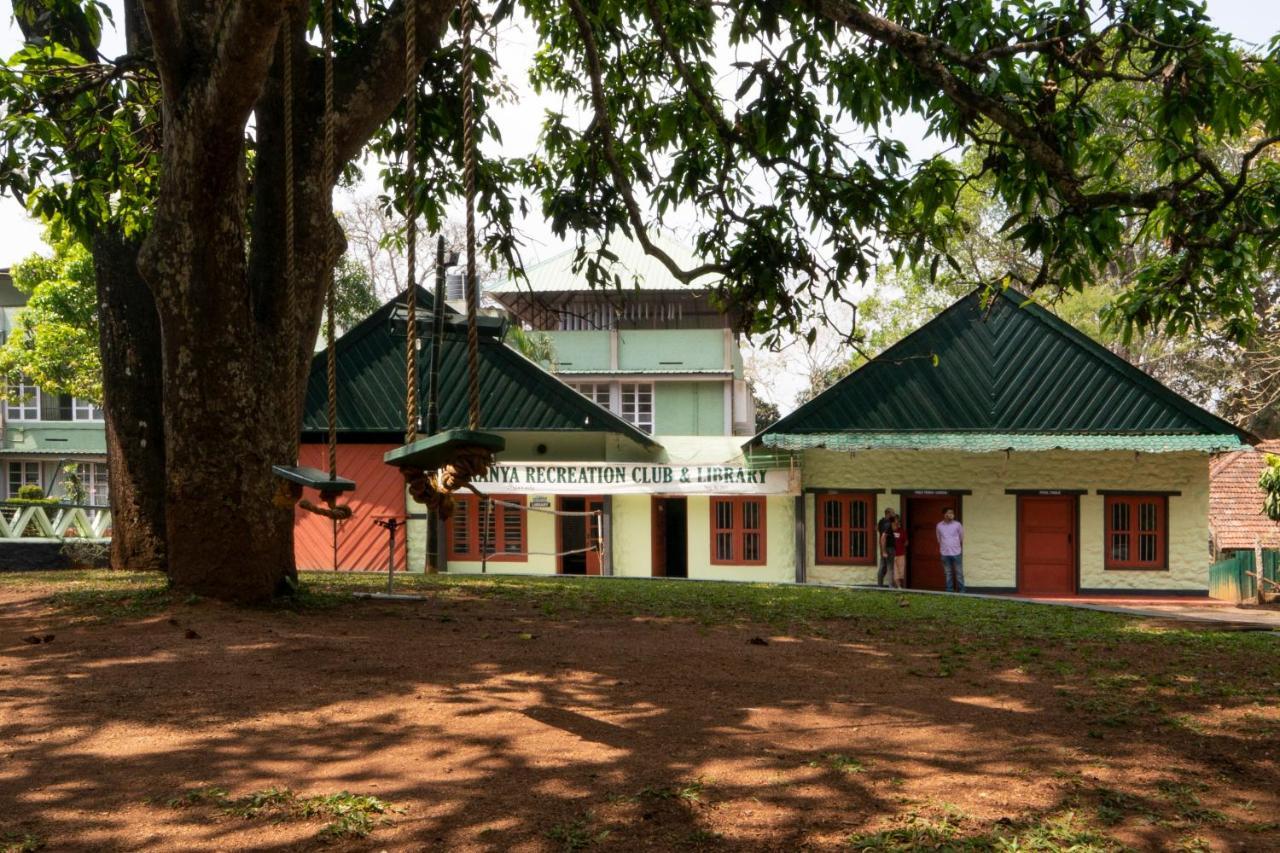 Aranya Nivas Hotel Thekkady Luaran gambar