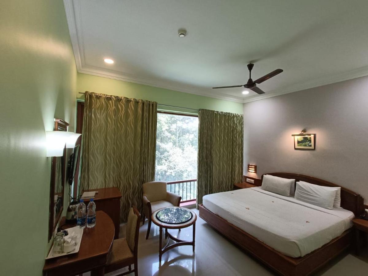 Aranya Nivas Hotel Thekkady Luaran gambar
