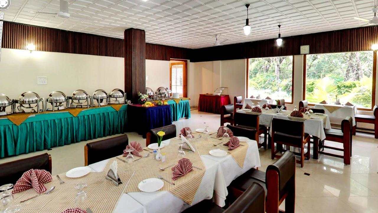 Aranya Nivas Hotel Thekkady Luaran gambar